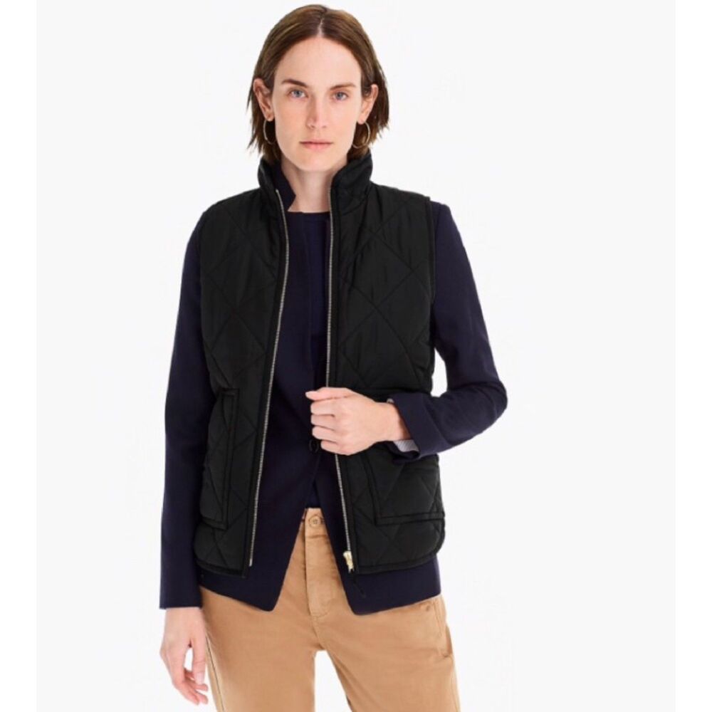 J CREW Quilted Black Sz Small Casual Wear Down Filled Two Way Zip Vest Pockets
